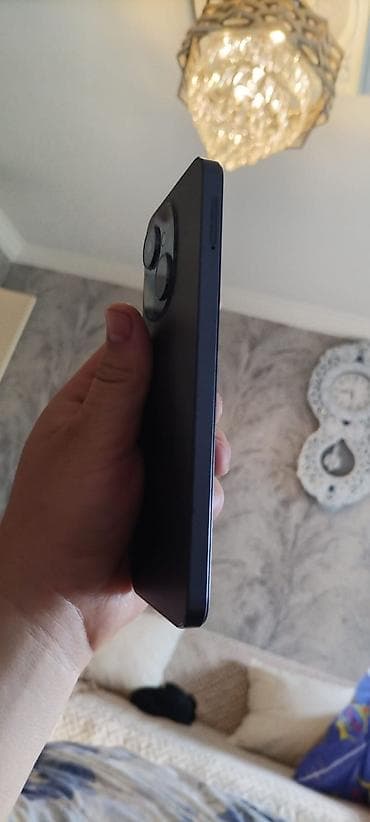 телефон fly selfie 1: Tecno Camon 20, цвет - Черный, Отпечаток пальца — 3