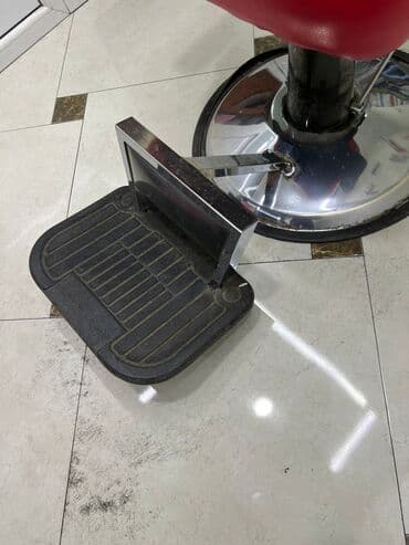 kəsim stolu: İşlənmiş, Saş kəsimi kreslosu — 4