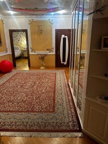 quasar kirayə evlər: Satılır: tam mebellı mənzil interyeri - Yataq otağı 1: klassik — 9