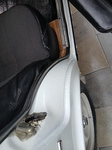 VAZ (LADA) : 1.6 l | 2005 il 24600 km Sedan — 1