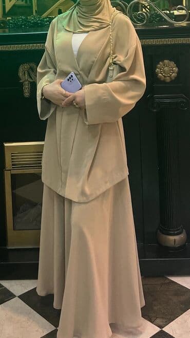 Svitşotlar: Bej rəngli iki hissəli modest dəst - Üst: Yumşaq axıcı parçadan — 2