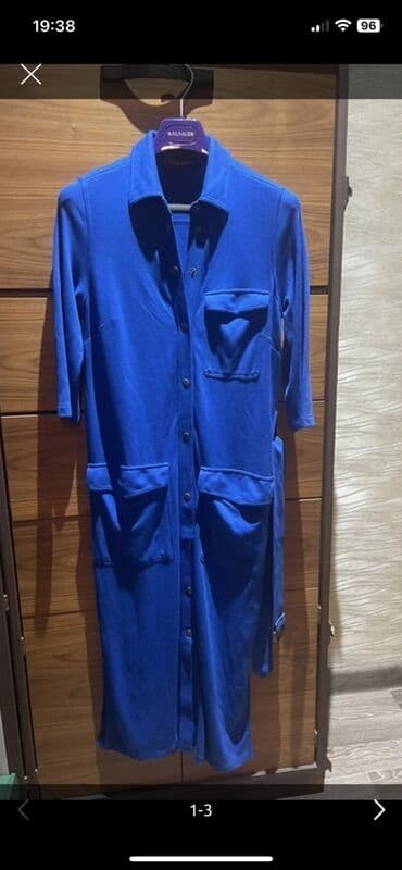 Qaşıqlar: Məhsul: Mavi qadın paltarı (köynək-tipli) Təsvir: - Parlaq kobaltmavi — 1