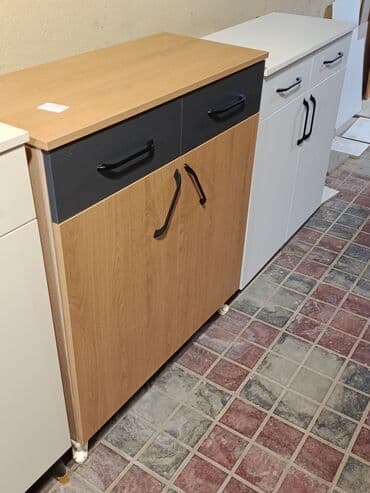 шкафчики для ванной комнаты: Новый, Без зеркала — 8