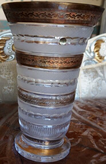 kala gul: Güldan Bohemia Tərkibi 24% massikot mineraldan (PbO) ibarət xrustal — 2