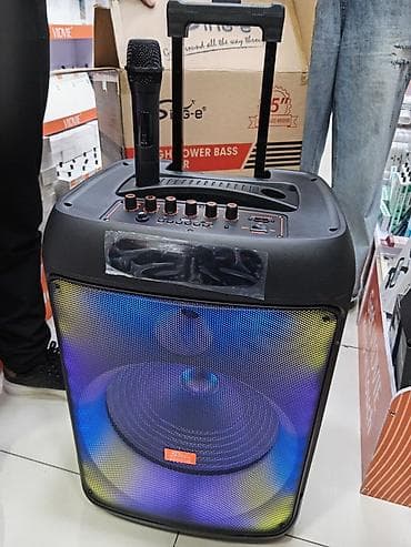 karaoke ses sistemi: Daşınan Bluetooth karaoke akustik sistemi Xüsusiyyətlər: - Böyük — 3