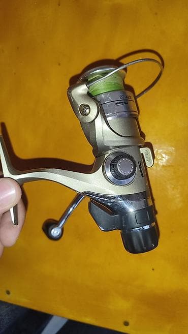 tor balıq: Balıq ovu üçün spinning katyolkası – **SPRO EC 4200** modeli. Korpus — 2