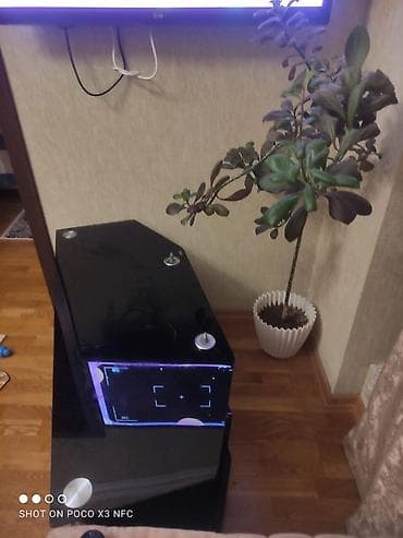 künc rəf: Künc Tv altlığı, Polkalı, Şüşəli — 3