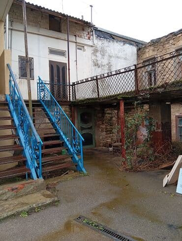 qubada ev satilir: Balaxanı qəs. 3 otaqlı, 72 kv. m, Orta təmir — 10