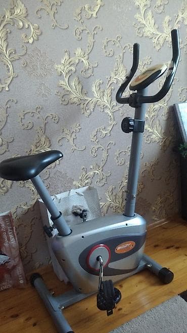 volospet: Evdə idmanla məşğul olmaq üçün nəzərdə tutulmuş, stasionar velosiped — 1