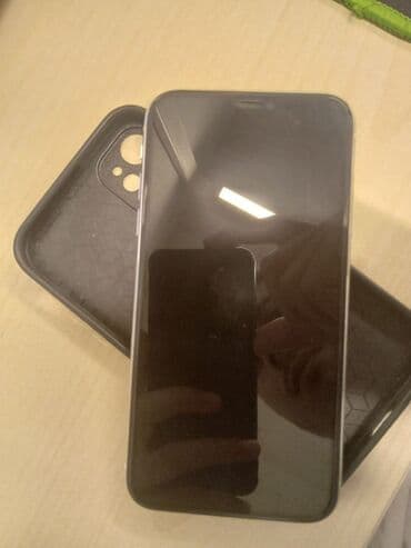 komputer ekran: IPhone 11, Ağ, Face ID — 2