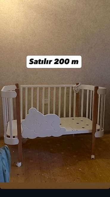 qapi taxta: Uşaq beşiyi – 200 m - Material: ağ və taxta rəngli kombinasiyalı — 1