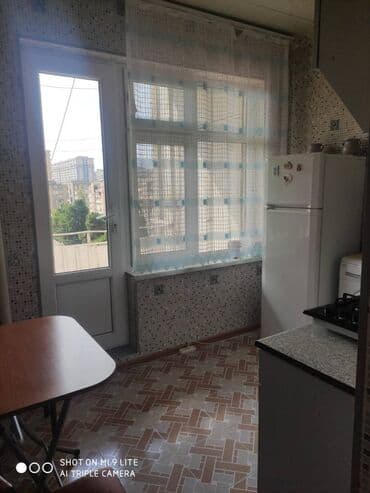 9 ci mikrorayon satilan evler: Bakı, 3 otaqlı, Köhnə tikili, m. Həzi Aslanov, 67 kv. m — 6