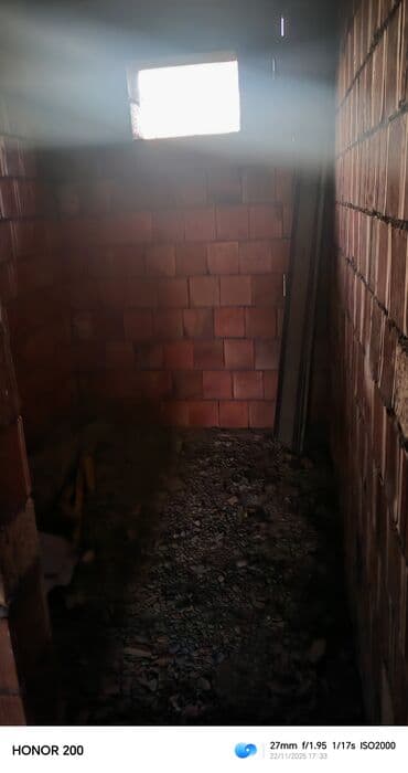 kiraye evler ucuz 2023: Satılır: yarımçıq tikili həyət evi - Divarlar: keramzit/kərpic — 9