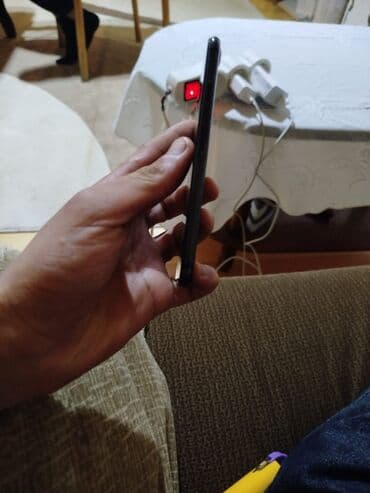 IPhone 7, Qara, Barmaq izi lalafo.az -da IPhone 7, Qara, Barmaq izi