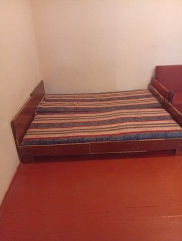 sahil qəsəbəsində evlər: 1 otaqlı həyət evi - Girişdə pilləkənli kiçik eyvan və dəmir giriş — 9