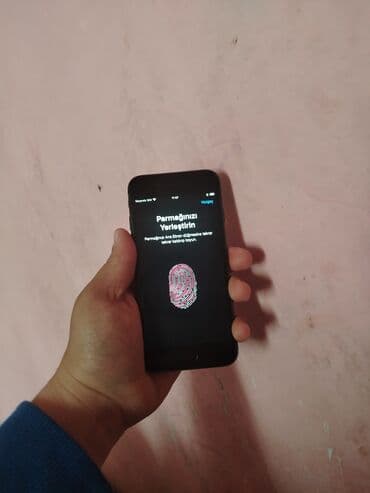 i̇phone x barter: IPhone 7, 32 GB, Qara, Barmaq izi — 4