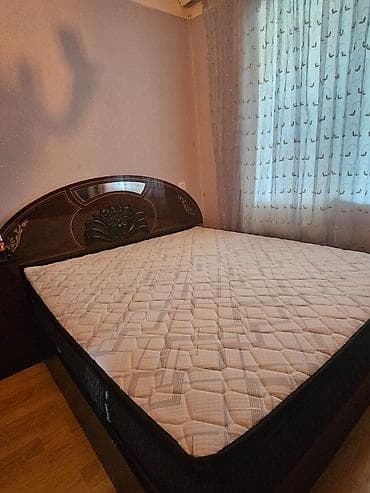 divar dekoru: Yataq otağı mebel dəsti Tərkibi: - İkinefərlik çarpayı (taxta — 2