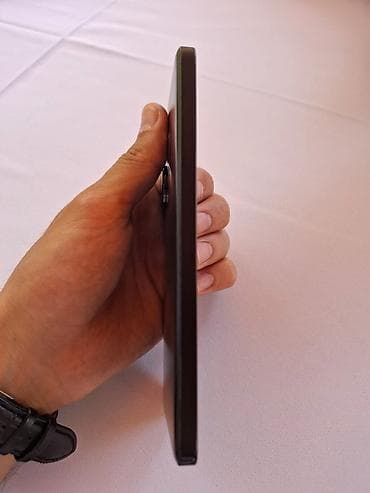poco telefon: Poco F6, 256 GB, rəng - Qara, Sensor — 4