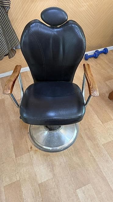 salon malları: Yeni Başlayanlar üçün ideal Berber kreslosu 150 Azn - Material: qara — 2