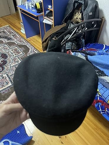 kepka modelleri: Qara kepka – klassik “newsboy/şlyapa” tərzi - Rəng: tam qara - — 1