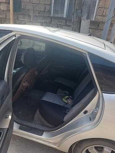 продается авто: Toyota Prius: 1.6 л | 2008 г. Хэтчбэк — 9