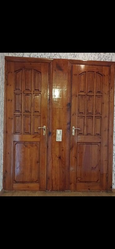 Taxta daxili qapılar dəsti - Material: təbii ağac (masiv), cilalı