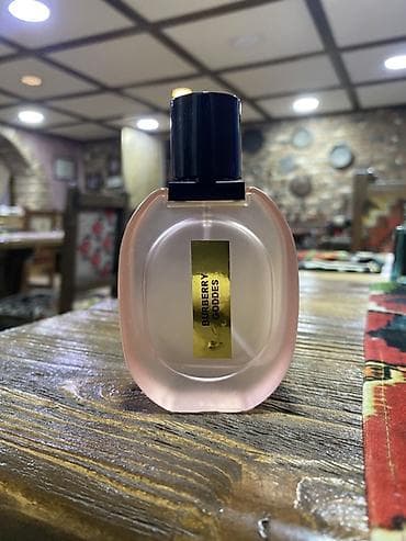 Burberry Goddess qadın ətiri 30ML - Növ: Eau de Parfum (EDP) -