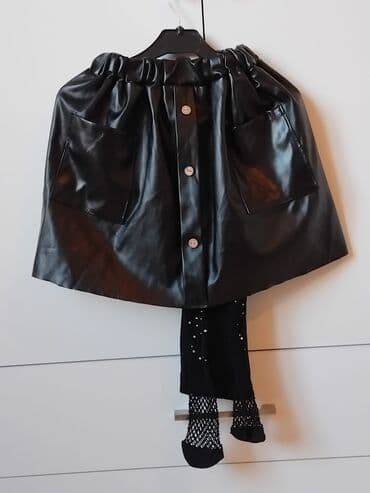 Qız uşağı geyim dəsti - Qara, parlaq eko‑dəridən ətək: geniş kəsim