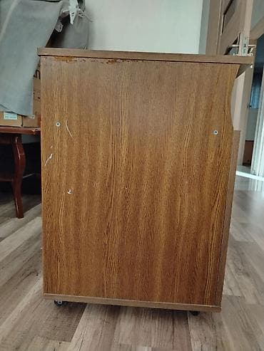 taxta atmalar: İşlənmiş, Düz TV altlığı, Polkalı, Laminat, Rusiya — 5