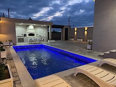 ucuz evlər satış: Müasir həyət evi – geniş həyət və açıq hovuzla .Paket kupca - Həyət — 1