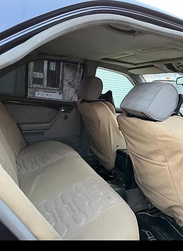 iso oturacaq: Mercedes-Benz C-Class: 1.8 l | 1996 il Sedan — 10