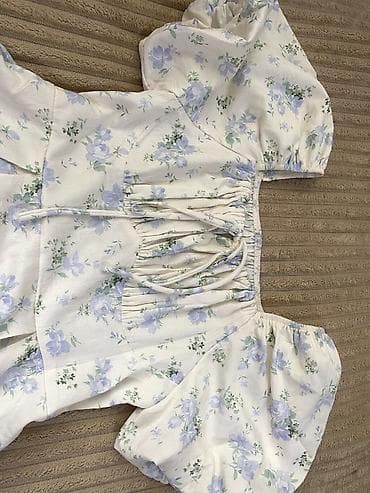 ştapel fasonlar instagram: Ağ mavi çiçək naxışlı yay paltarı. - Dizayn: Kvadrat dekolte, ön — 2