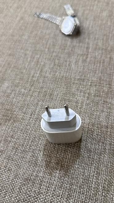 iphone 15 pro irsad: Apple 20W USB‑C enerji adapteri və USB‑C – Lightning şarj kabeli Tam — 2