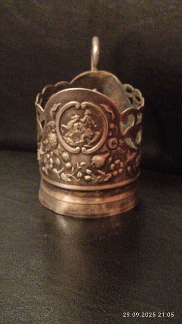 meyvəli: Məhsul: Metal fincanaltı (stəkan üçün tutacaq) Təsvir: - Klassik — 2