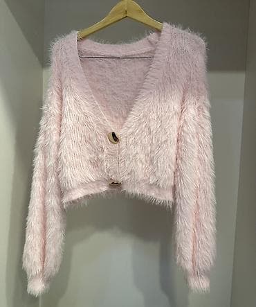 Tüklü toxumalı, açıq çəhrayı qısa kardiqan standart bedendir S/m/l