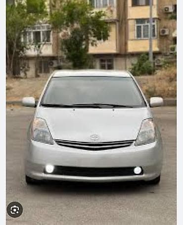 Toyota Prius: 1.6 l | 2008 il Hetçbek