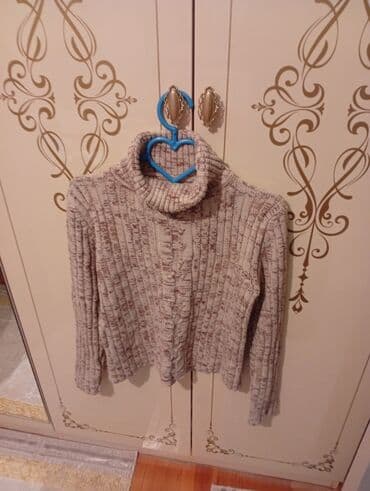 qış üçün idman üslublu qadın ətəkləri: Qadın geyim dəsti – 4 parçadan ibarət 1) Uzun boğazlı trikotaj — 4