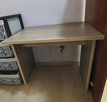 письменный стол: Masa (80x60) Masa: - Ölçü: 120x60 sm - Model: sadə, siyirməsiz - — 1