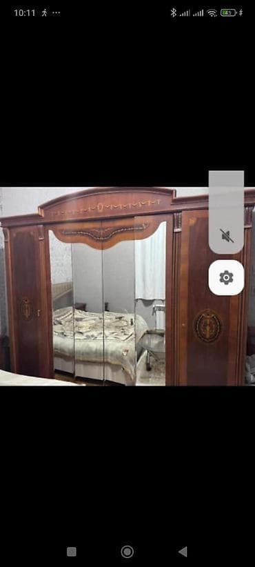inter tekstil sumqayit: Dolab 6 qapıdi tek problem güzgünün birində çat var. Halhazrda — 1