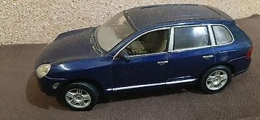 Porsche Cayenne S – Maisto 1:18 die-cast model - Brend/model: Maisto — 1