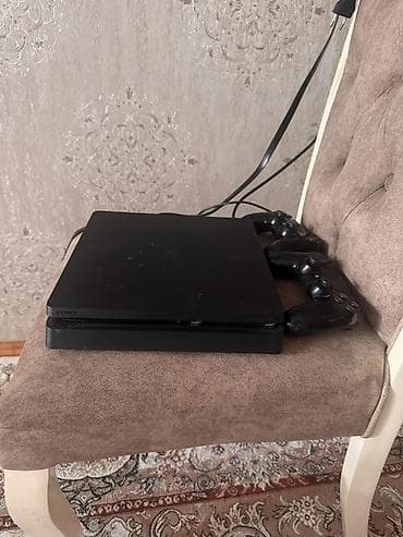 pc 4: PlayStation 4 Slim oyun konsolu Xüsusiyyətlər: - Model: Sony — 2