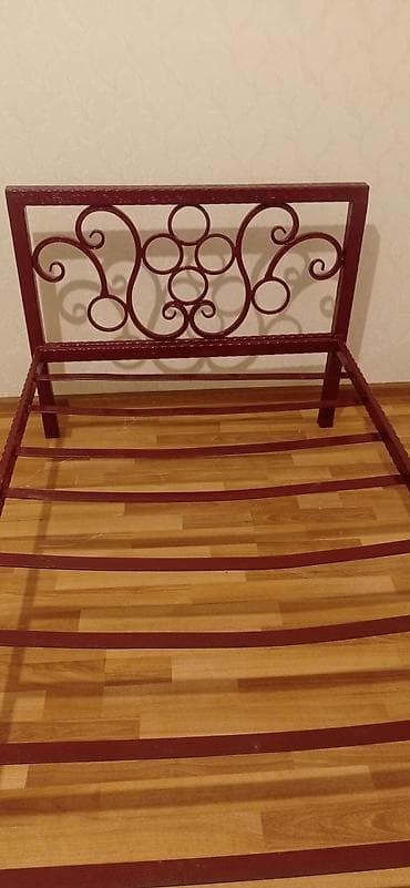 dəmir dirək: Təknəfərlik çarpayı, Bazasız, Matrassız, Siyirməsiz — 3