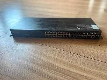 Ofis avadanlığı: Cisco Catalyst 2960 və Edge-Core ECS3510-28T Managed Network — 2