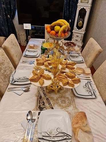 2 el metbex mebeli: Qonaq otağı üçün, Açılmayan, Dördbucaq masa, 6 stul — 1