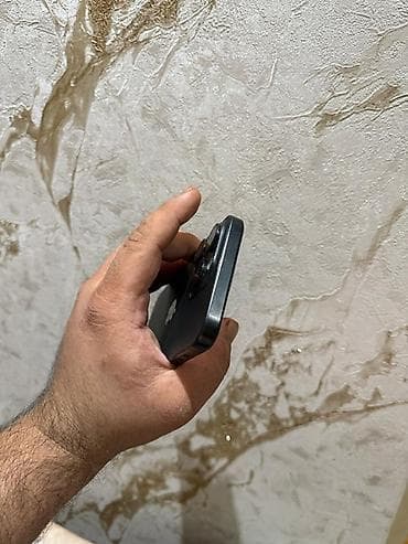 macbook m1 pro: IPhone 15 Pro, 256 GB, Black Titanium, Simsiz şarj — 4
