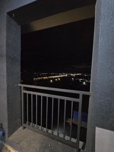 купить квартиру в баку в ипотеку: Mənzil, Mərkəzi olan Sülh prospektində yerləşir. Yaxınlıqda market — 5