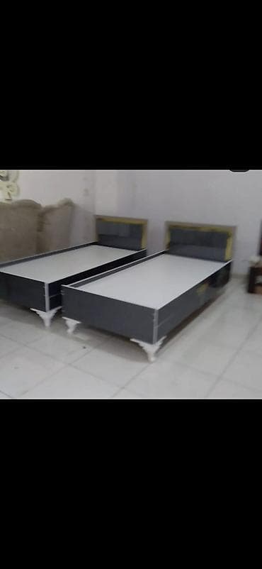 qapi demir qapi seyf qapi: Mebel dəsti – qızılı detallı qara və ağ dizayn Tərkib: - 4 qapılı — 4