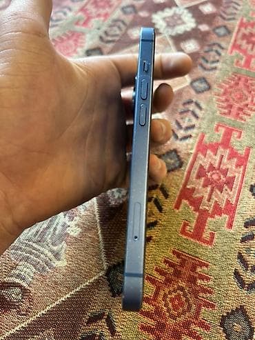 iphone 6 platası: IPhone 13, Mavi — 4