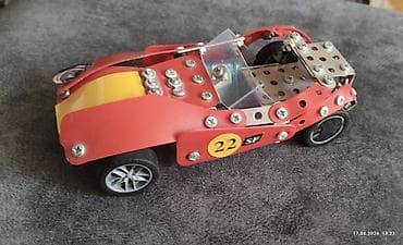 Hot Wheels yigilmis konstruktor masin modeli. - Metal konstruktordan