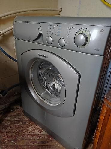 Ariston AVL 85S ön yükləməli paltaryuyan maşın - Rəng: gümüşü - Ön — 1